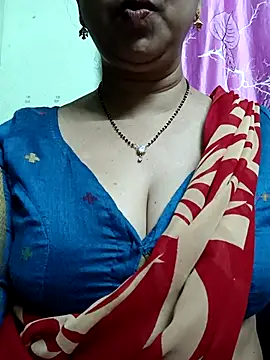 Rosy-B online show from November 2, 8:00 pm