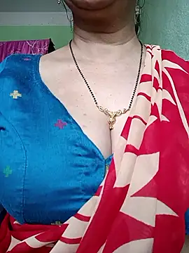 Snapshot of Rosy-B chatting on January 17, 9:36 am Rosy-B online show from January 17, 9:36 am