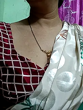 Snapshot of Rosy-B chatting on February 11, 10:15 pm Rosy-B online show from February 11, 10:15 pm