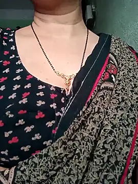 Snapshot of Rosy-B chatting on February 23, 1:03 am Rosy-B online show from February 23, 1:03 am