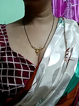 Snapshot of Rosy-B chatting on March 13, 9:43 pm Rosy-B online show from March 13, 9:43 pm