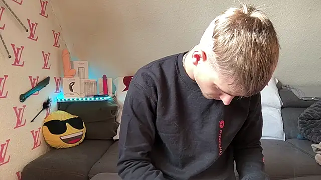 Cookieboy88 online show from February 3, 12:54 pm