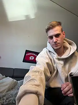 Cookieboy88 online show from April 8, 8:25 am