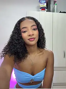 Snapshot of RolyLoren chatting on October 23, 5:55 pm RolyLoren online show from October 23, 5:55 pm