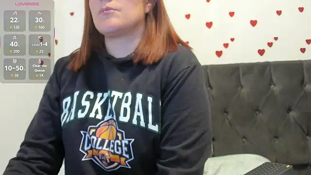 Snapshot of amberr34 chatting on September 16, 2:23 am amberr34 online show from September 16, 2:23 am