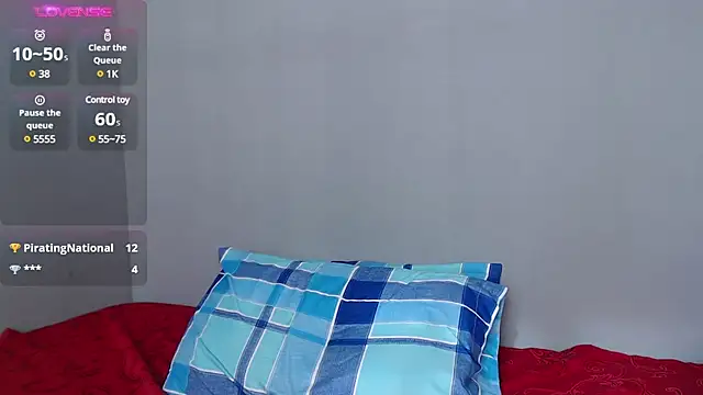 Snapshot of blue_violette_ chatting on January 11, 8:43 pm blue violette online show from January 11, 8:43 pm