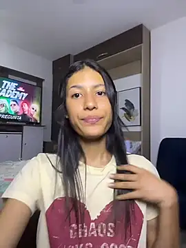 Snapshot of Valentinabaker chatting on April 24, 10:12 pm Valentinabaker online show from April 24, 10:12 pm