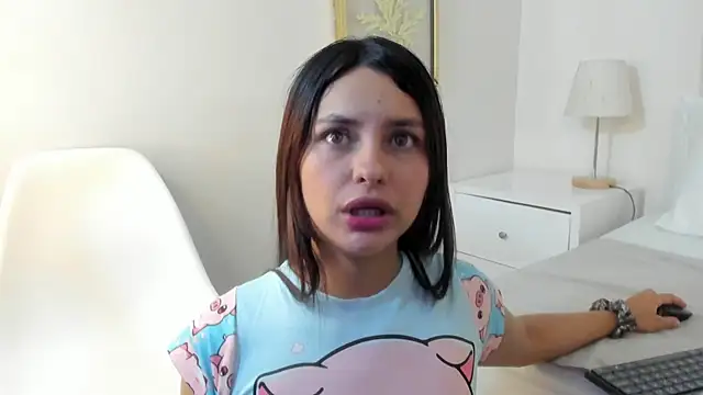 Snapshot of DulceColeman chatting on March 10, 11:15 am DulceColeman online show from March 10, 11:15 am