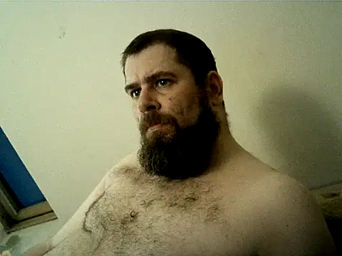 machobear87 online show from May 4, 6:59 pm