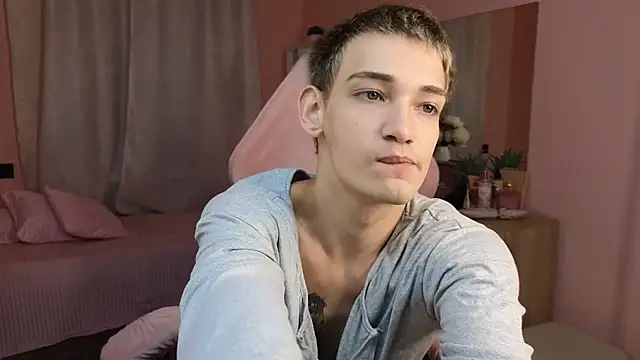 Nick Win online show from October 28, 5:59 pm