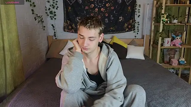 Nick Win online show from November 8, 5:23 pm