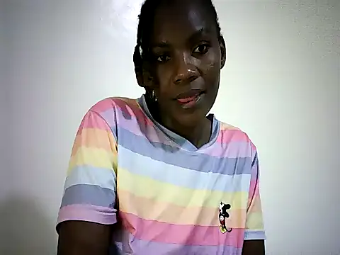 Snapshot of Pierra77 chatting on October 24, 6:04 pm Pierra77 online show from October 24, 6:04 pm