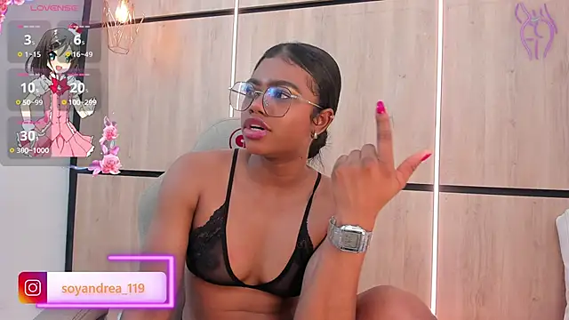julianna smith  online show from January 11, 2:52 am