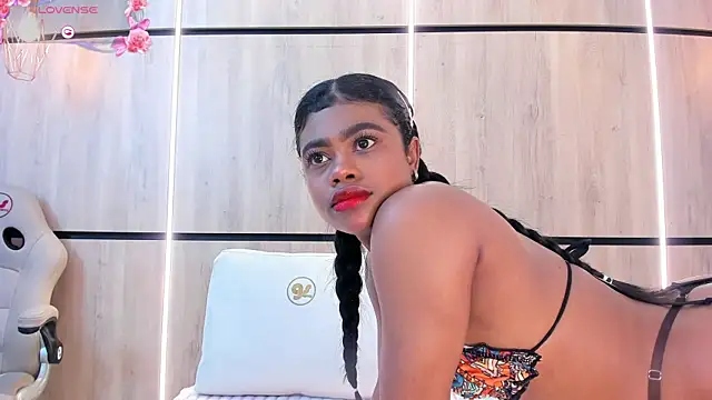 julianna smith  online show from January 18, 2:58 am