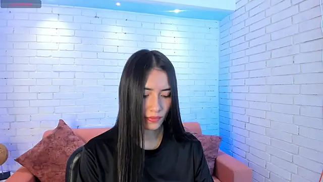 Emmaa Robertss online show from September 22, 12:29 pm