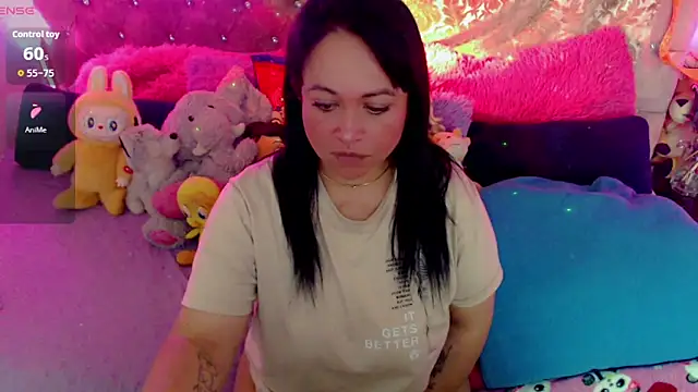 Snapshot of martina_bk chatting on February 17, 2:19 am martina bk online show from February 17, 2:19 am