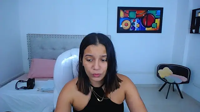 Chiqui milk  online show from January 3, 7:18 pm