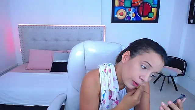 Chiqui milk  online show from January 4, 7:34 pm