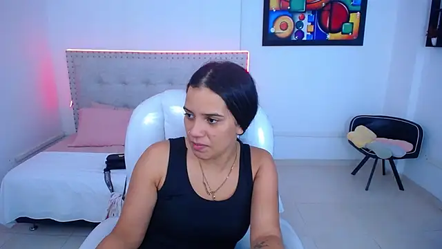 Chiqui milk  online show from January 7, 6:56 pm