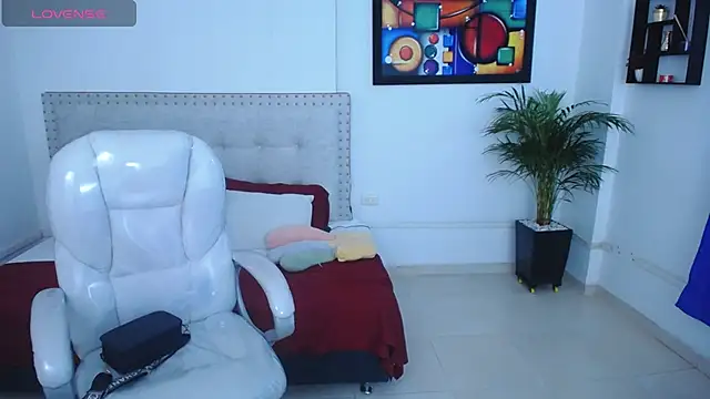 Chiqui milk  online show from January 11, 7:27 pm