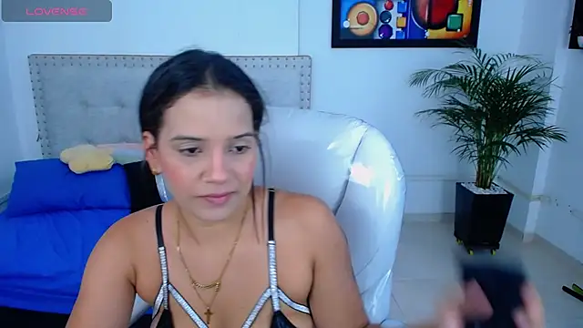 Chiqui milk  online show from January 21, 9:04 pm