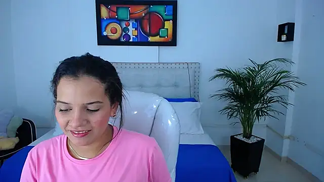 Chiqui milk  online show from February 21, 8:38 pm