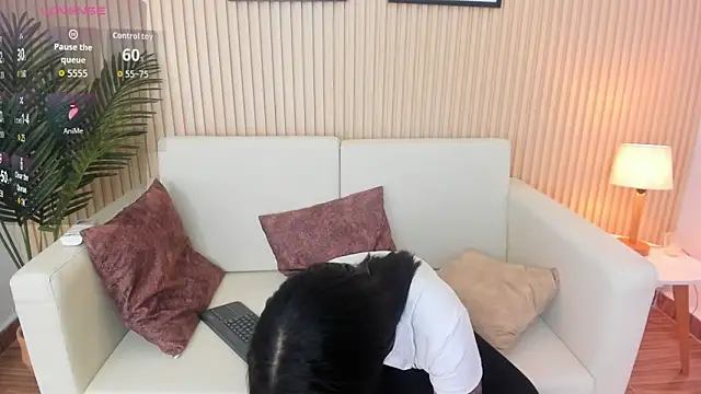 Chiqui milk  online show from October 9, 7:12 pm