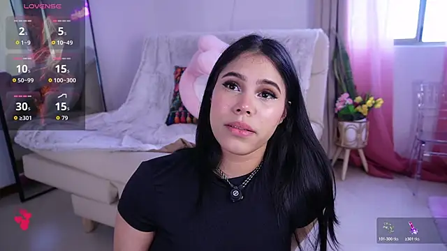 Natasha  Sccott online show from November 6, 6:20 pm