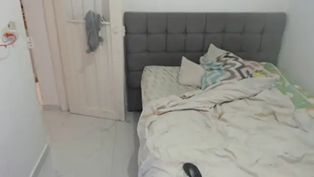 Snapshot of 69_anal_hard chatting on February 20, 1:33 pm 69 anal hard online show from February 20, 1:33 pm