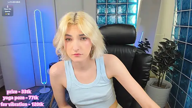 Mia Cheers online show from March 20, 4:53 pm