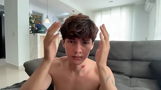 Snapshot of badboy_one_ chatting on June 7, 3:05 pm badboy one online show from June 7, 3:05 pm