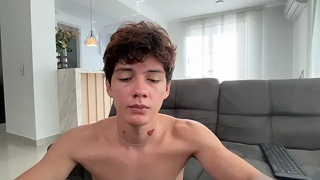 Snapshot of badboy_one_ chatting on June 18, 2:32 pm badboy one online show from June 18, 2:32 pm