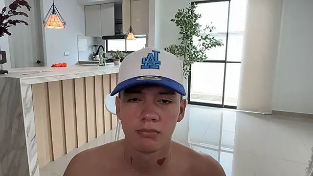 Snapshot of badboy_one_ chatting on July 8, 7:07 pm badboy one online show from July 8, 7:07 pm