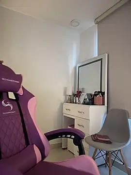 Hips hannah online show from November 14, 8:51 pm