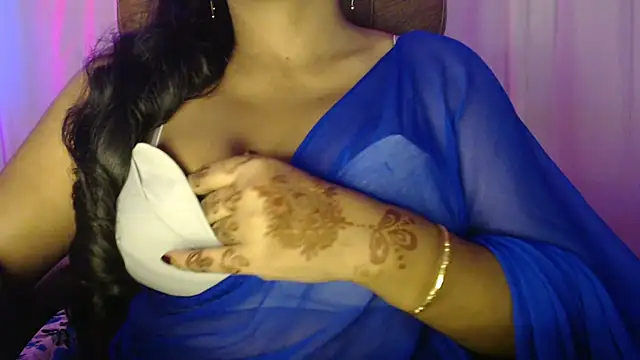 Prita07 online show from October 15, 1:44 pm