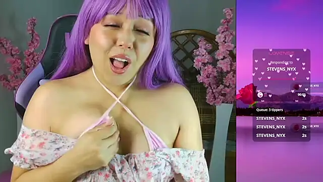 Snapshot of PurpleHaze17 chatting on November 14, 11:13 pm PurpleHaze17 online show from November 14, 11:13 pm