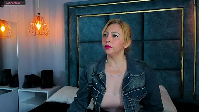 Snapshot of _Addic_ chatting on March 14, 12:51 pm Addic online show from March 14, 12:51 pm