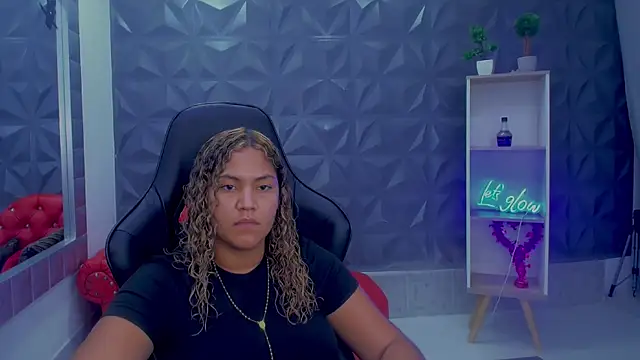 Cristal War online show from January 18, 12:03 am