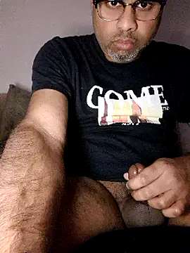 Snapshot of desi_black_cock chatting on December 13, 4:11 am desi black cock online show from December 13, 4:11 am