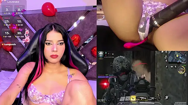 SweetieCloe  online show from February 12, 9:33 pm