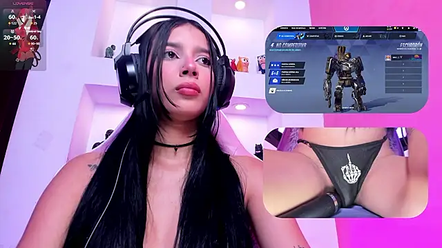 SweetieCloe  online show from February 21, 9:27 pm