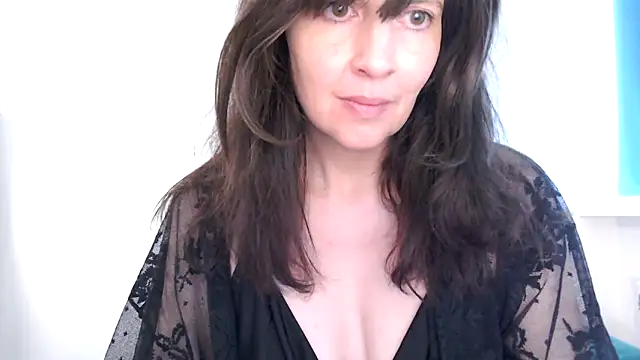 Ella Next Door online show from April 14, 3:18 pm