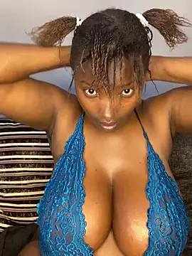 Naughty-sonia2 online show from December 9, 11:15 am