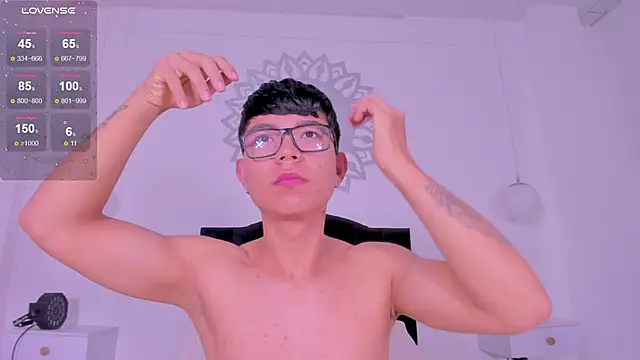 CodyTwink online show from November 16, 10:21 am