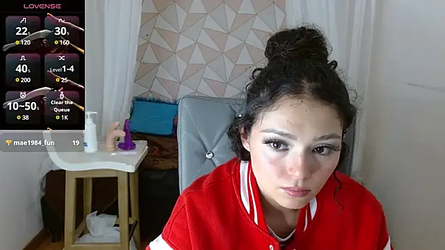 mapelove online show from January 17, 8:33 pm