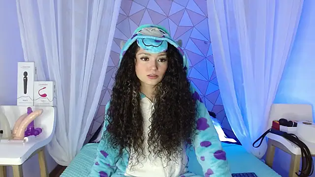 mapelove online show from February 11, 2:24 pm