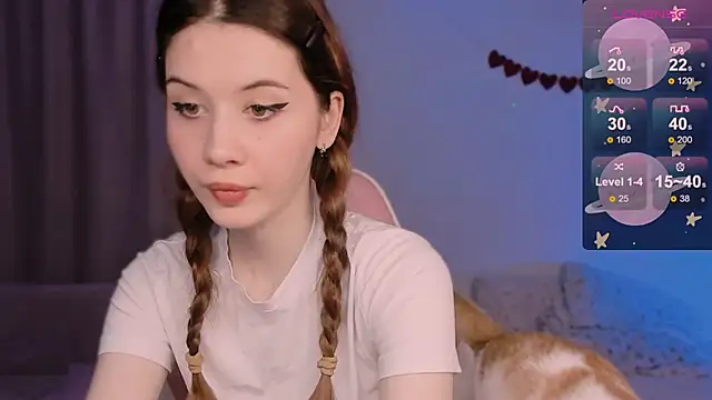 Snapshot of CoddleWeeper_ chatting on November 13, 1:37 am CoddleWeeper online show from November 13, 1:37 am