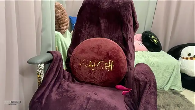 Unique-Beauty online show from February 28, 5:03 pm