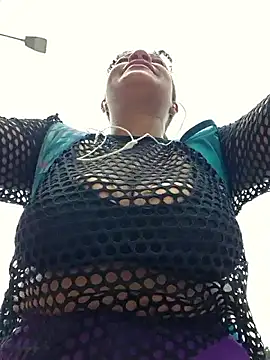 Snapshot of Selket11 chatting on November 3, 2:40 pm Selket11 online show from November 3, 2:40 pm