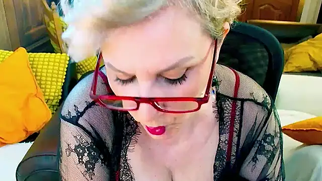 GattonaBiondona online show from March 25, 9:04 am